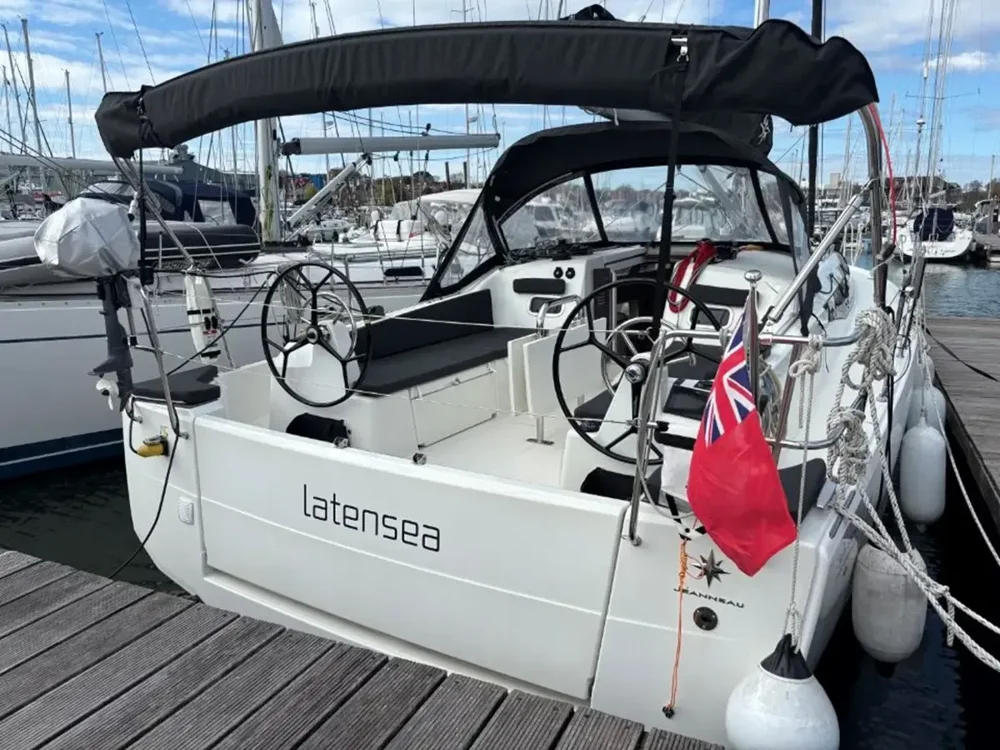 2023 Jeanneau Sun Odyssey 380 for sale in Lymington, United Kingdom, photo 3 of 5