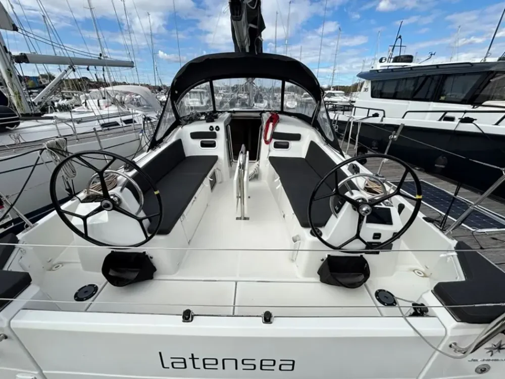 2023 Jeanneau Sun Odyssey 380 for sale in Lymington, United Kingdom, photo 4 of 5