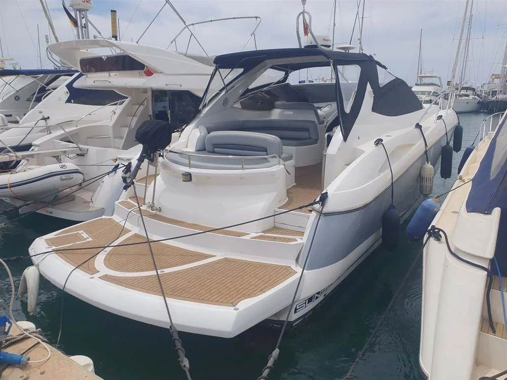 BoatPhoto.coverAlt