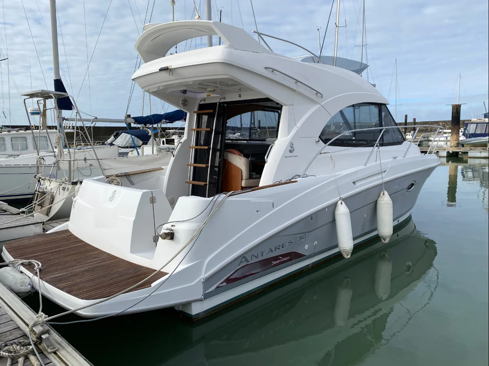 BoatPhoto.alt