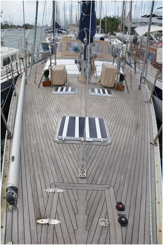 BoatPhoto.alt