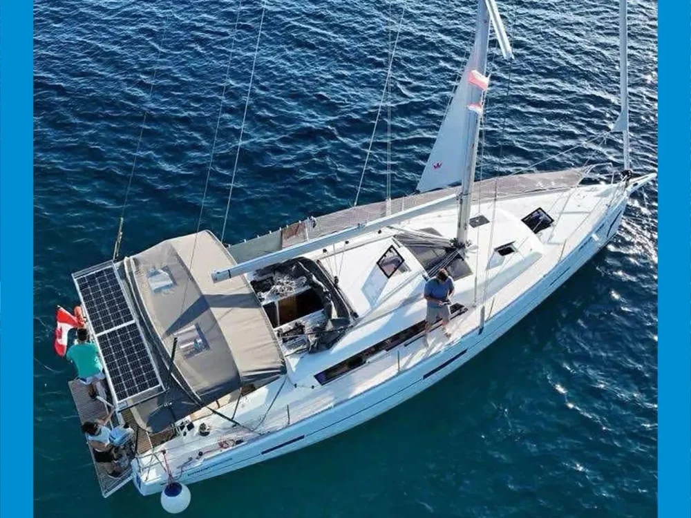 BoatPhoto.coverAlt