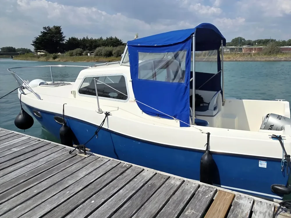 BoatPhoto.alt
