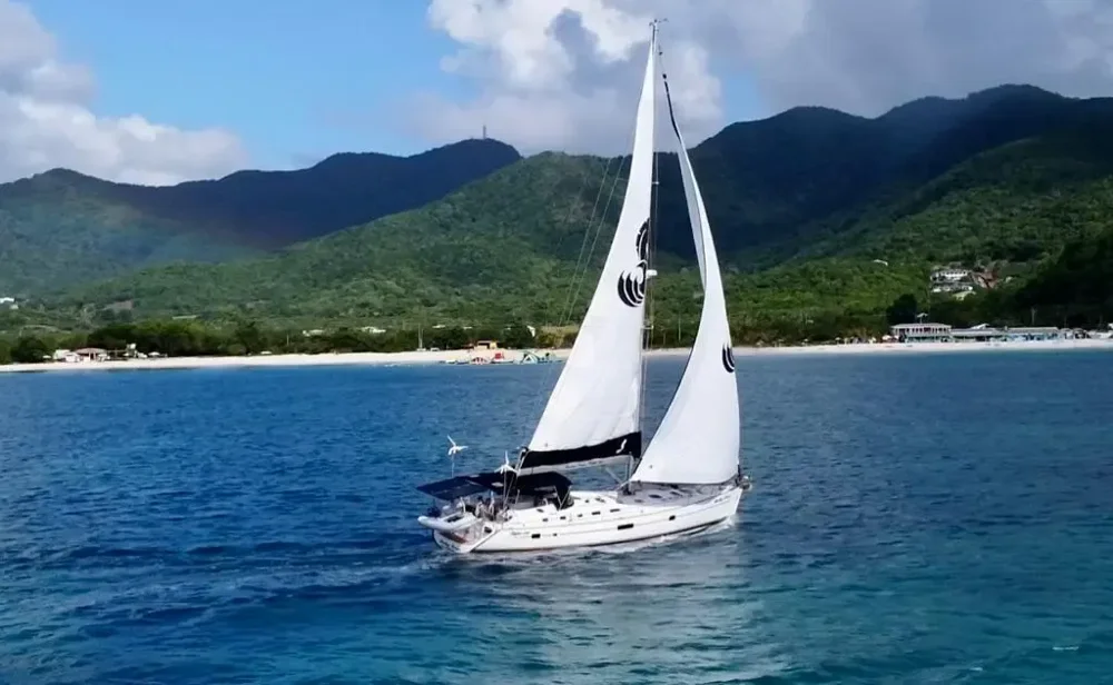 BoatPhoto.coverAlt