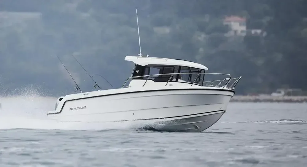BoatPhoto.coverAlt