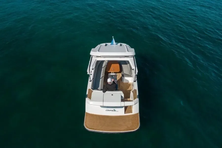 BoatPhoto.alt