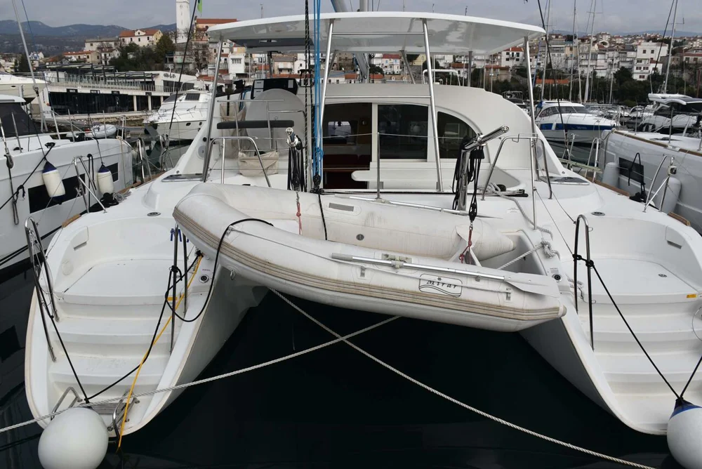 BoatPhoto.alt