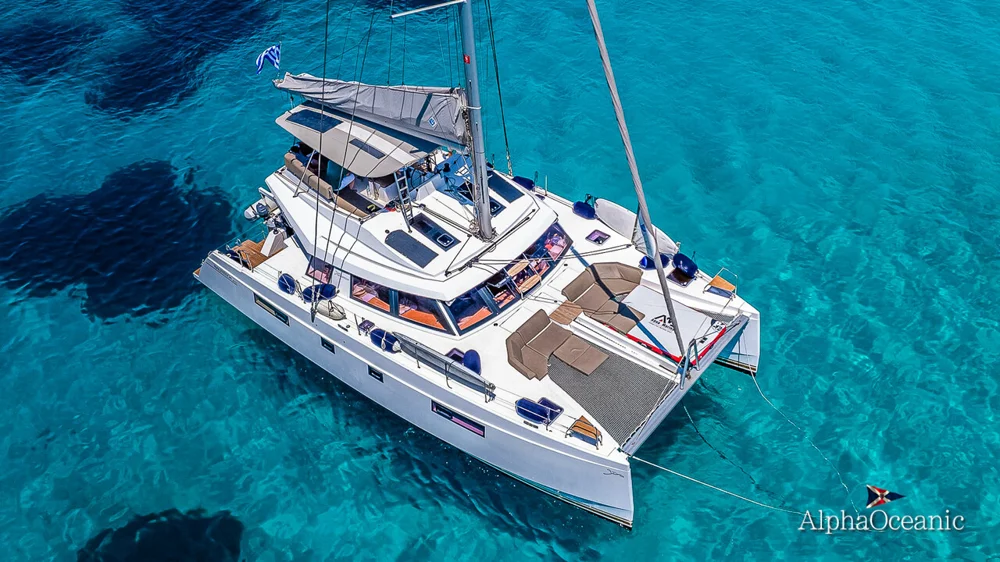 BoatPhoto.coverAlt