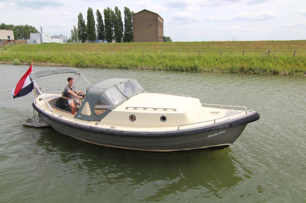 BoatPhoto.alt
