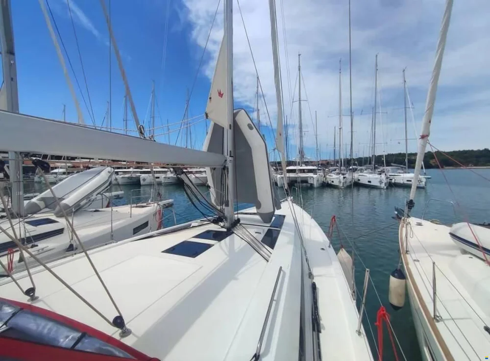 BoatPhoto.coverAlt