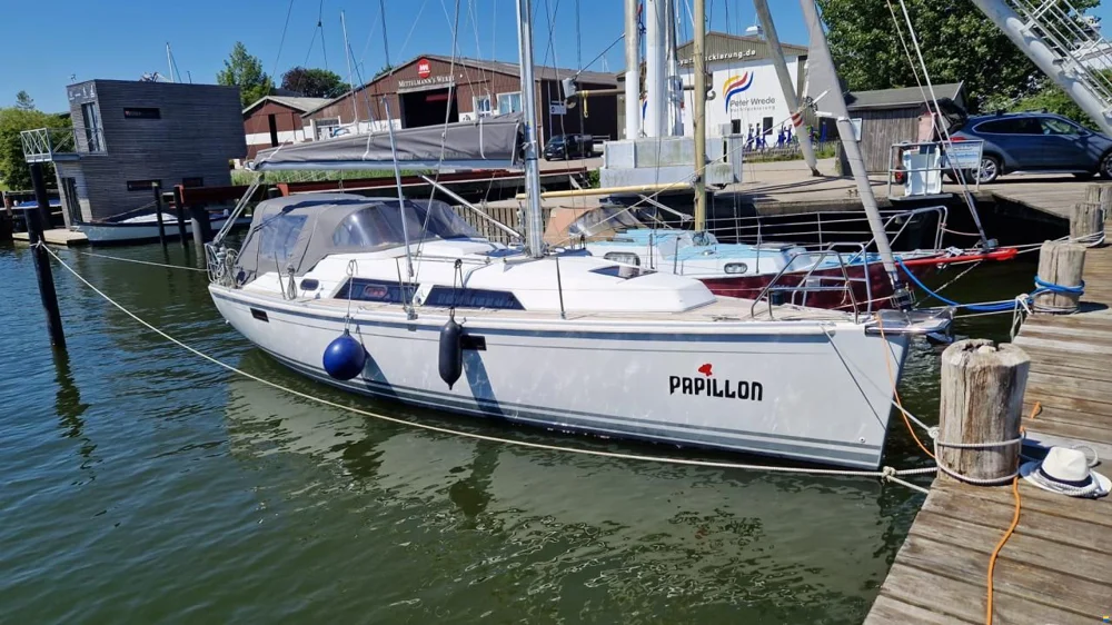 2008 Hanse Yachts 320 for sale in Kappeln, Germany, photo 3 of 7