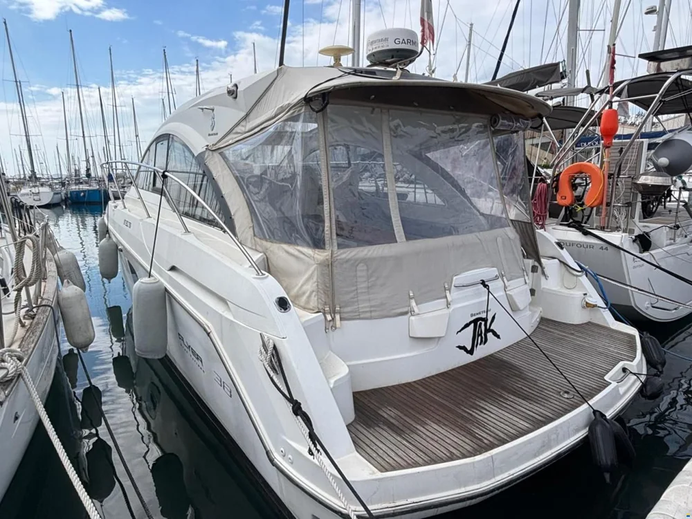 BoatPhoto.coverAlt