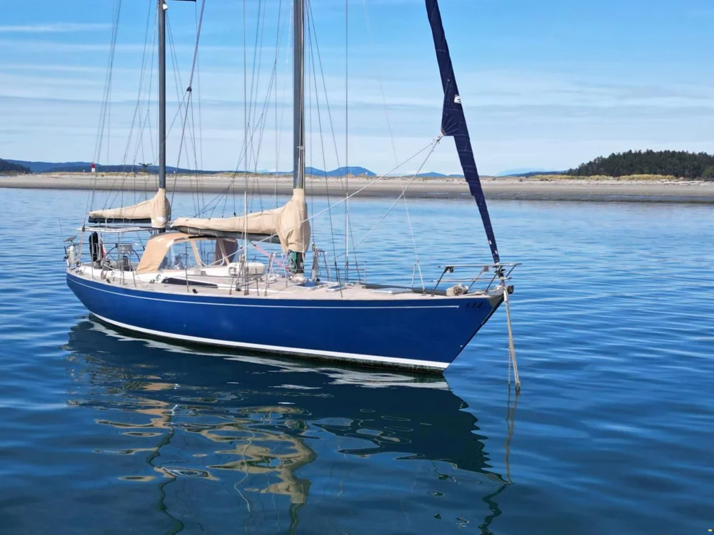 BoatPhoto.coverAlt