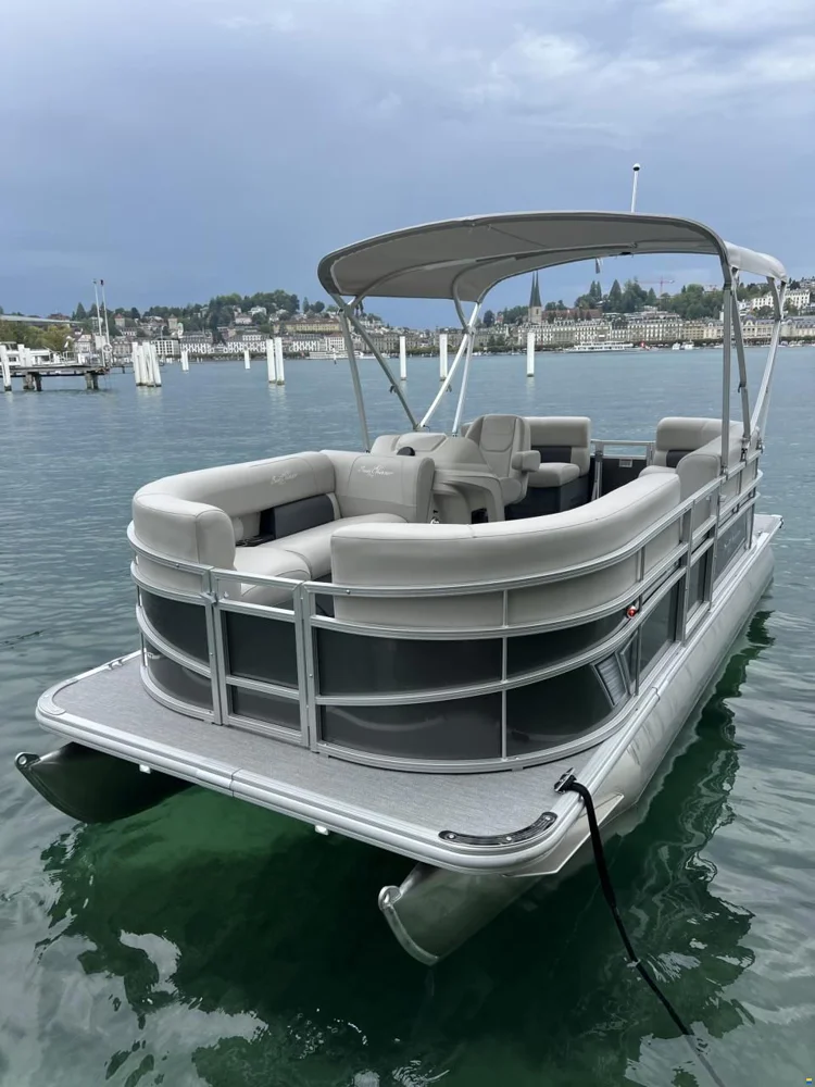 BoatPhoto.coverAlt