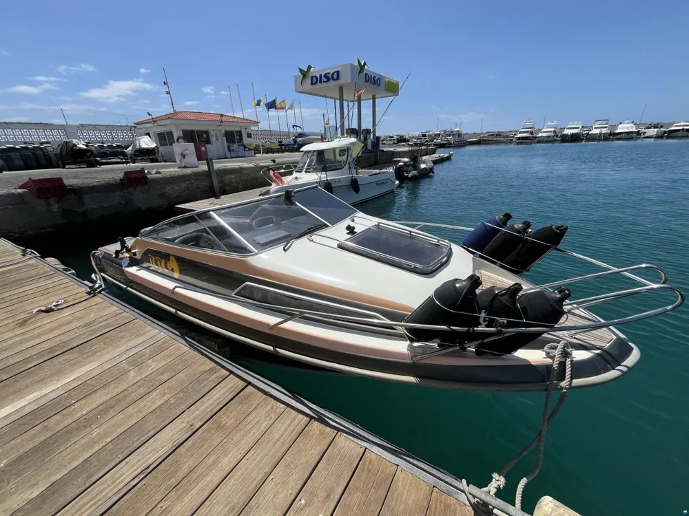 BoatPhoto.coverAlt