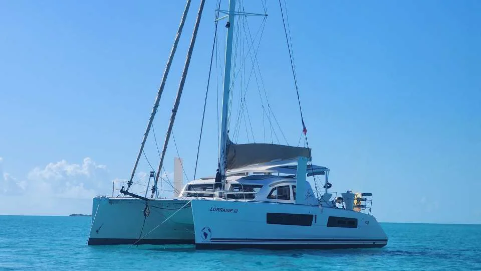 BoatPhoto.coverAlt