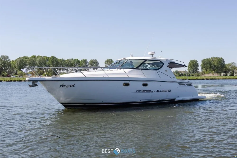 BoatPhoto.coverAlt