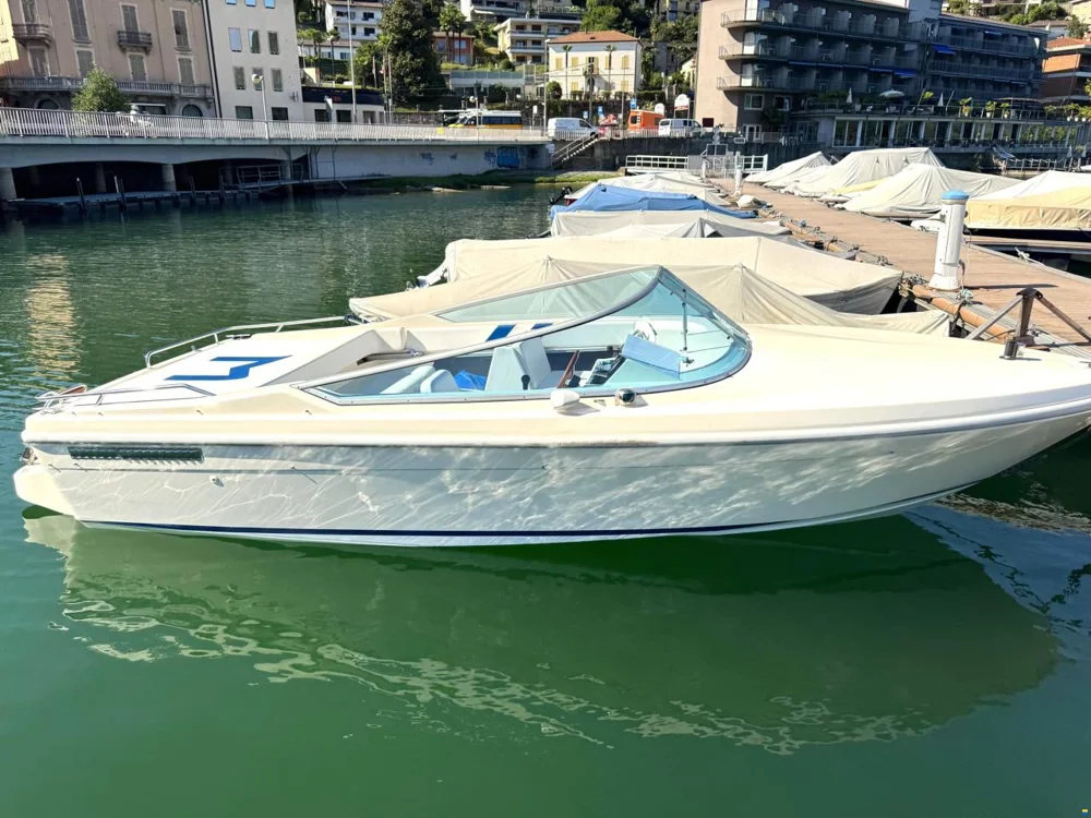 BoatPhoto.coverAlt