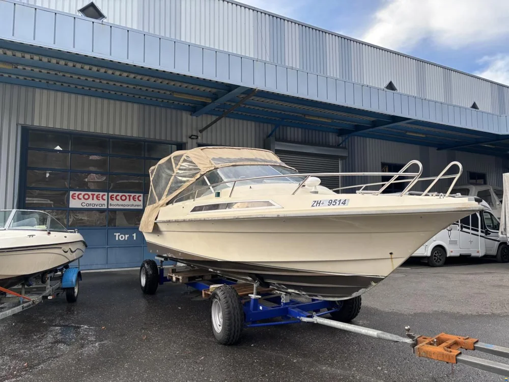 BoatPhoto.coverAlt