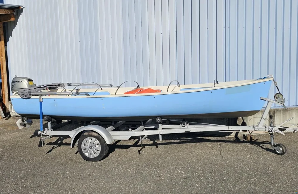 BoatPhoto.coverAlt