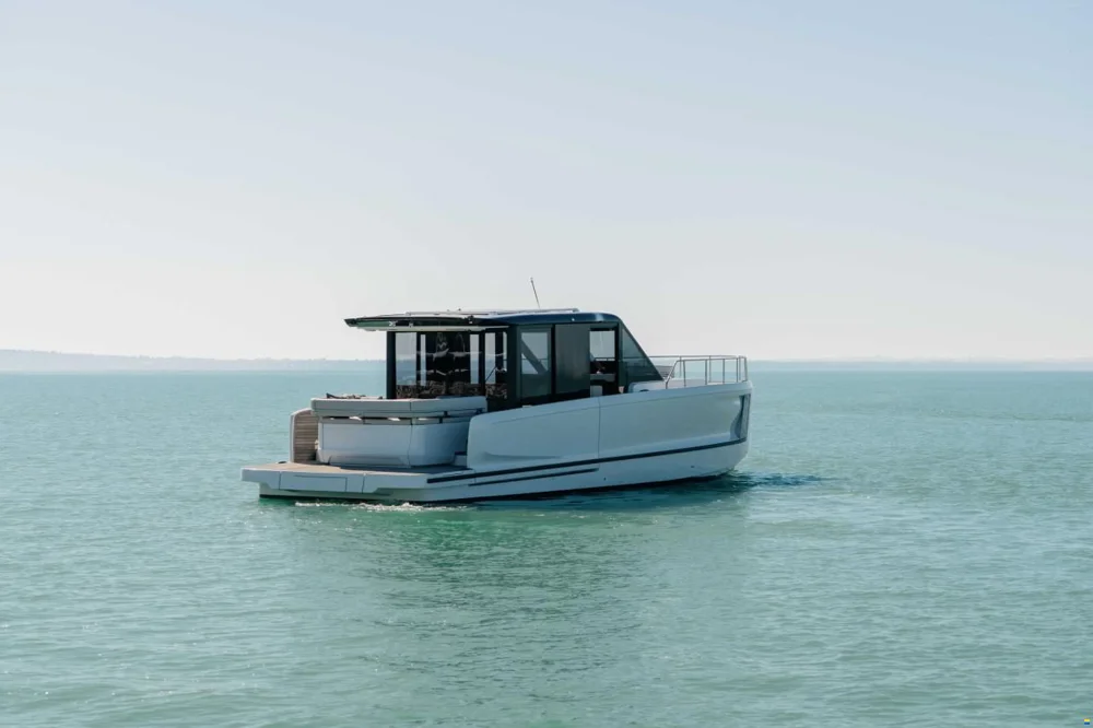 BoatPhoto.coverAlt
