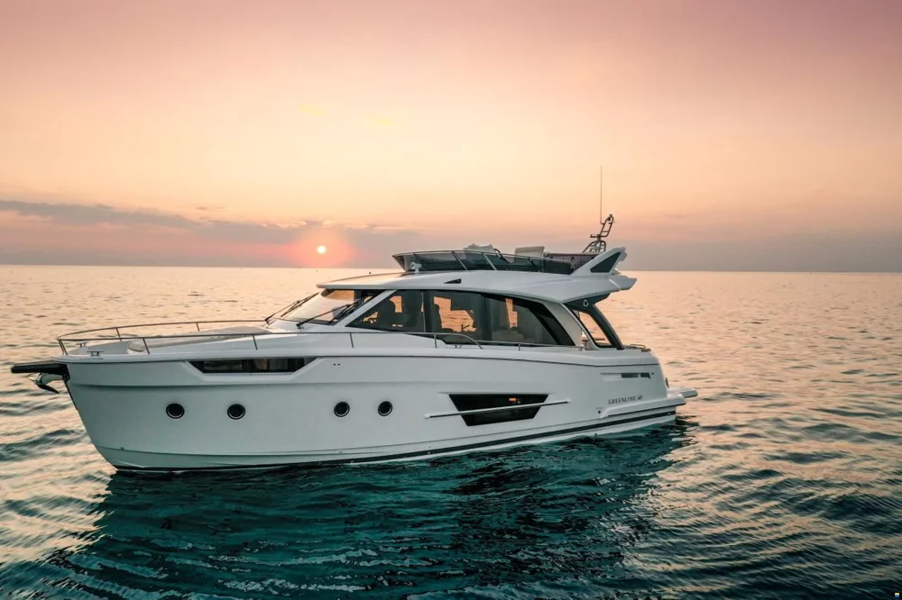 BoatPhoto.coverAlt