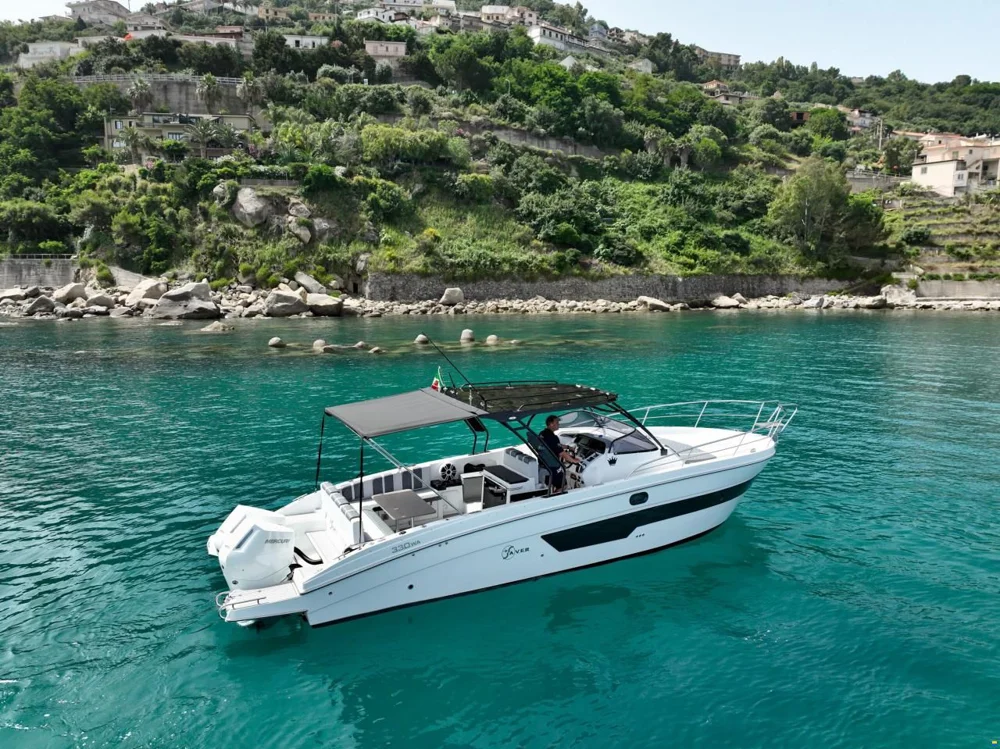 BoatPhoto.coverAlt