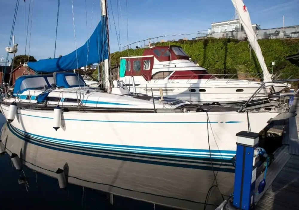 BoatPhoto.coverAlt