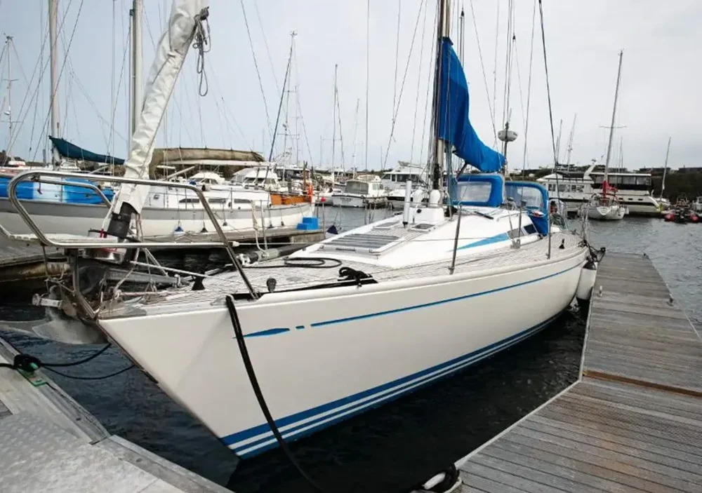 1999 Nautor's Swan 40 for sale in United Kingdom, photo 3 of 5