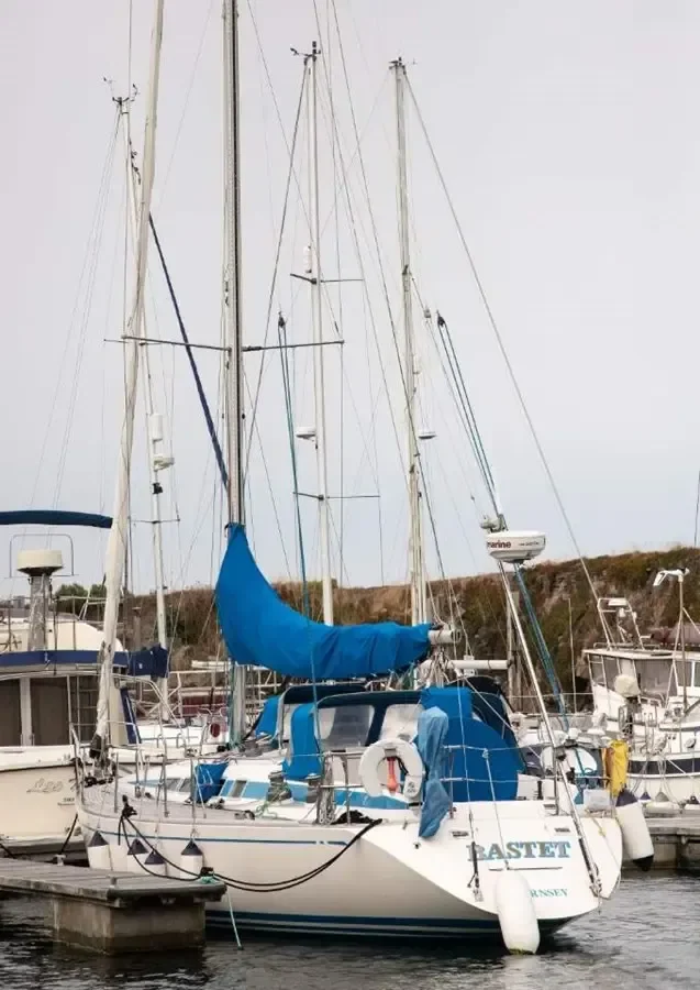 1999 Nautor's Swan 40 for sale in United Kingdom, photo 4 of 5
