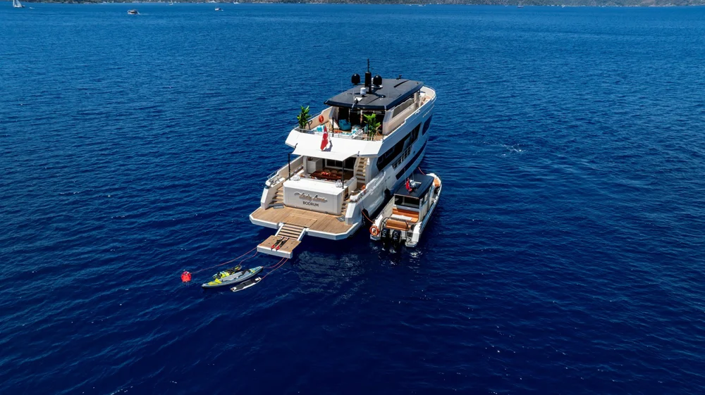 BoatPhoto.alt