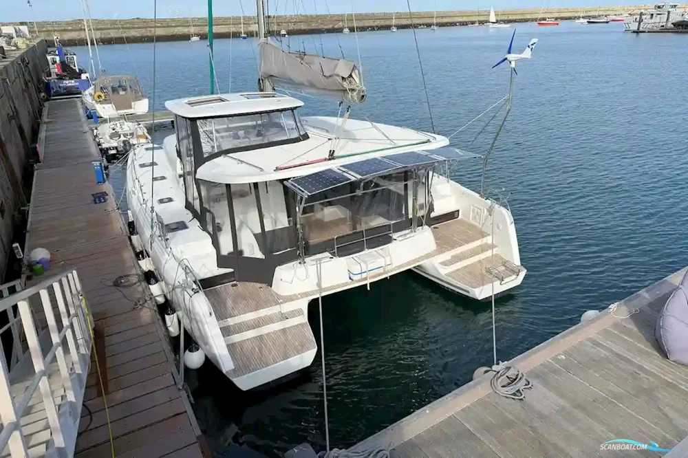 BoatPhoto.alt
