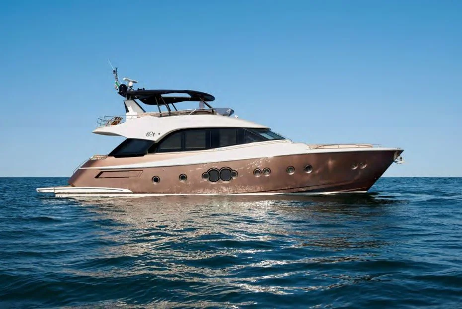 BoatPhoto.coverAlt