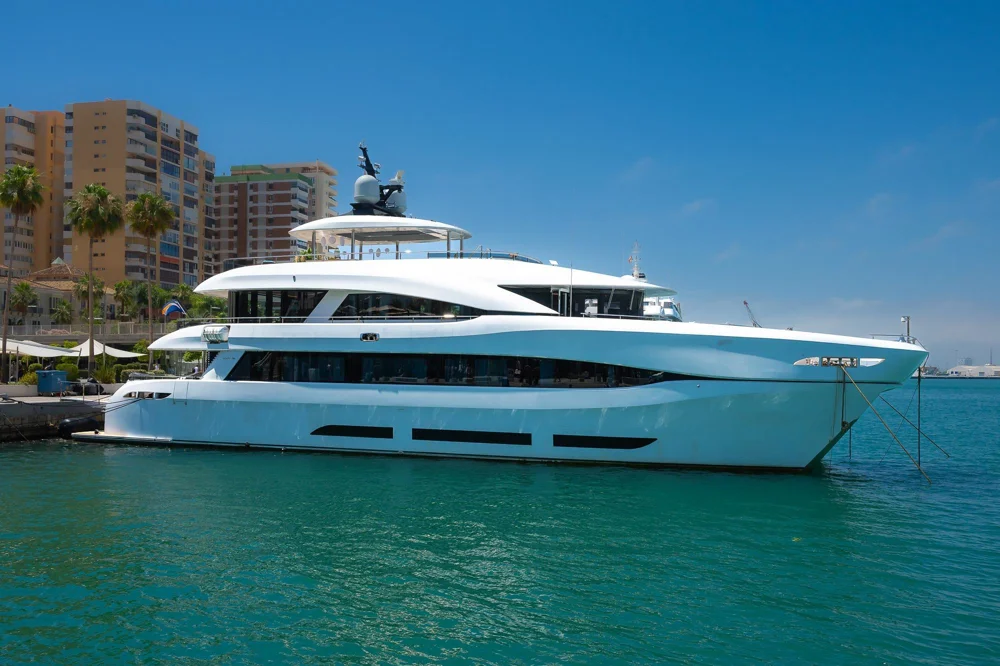 BoatPhoto.coverAlt