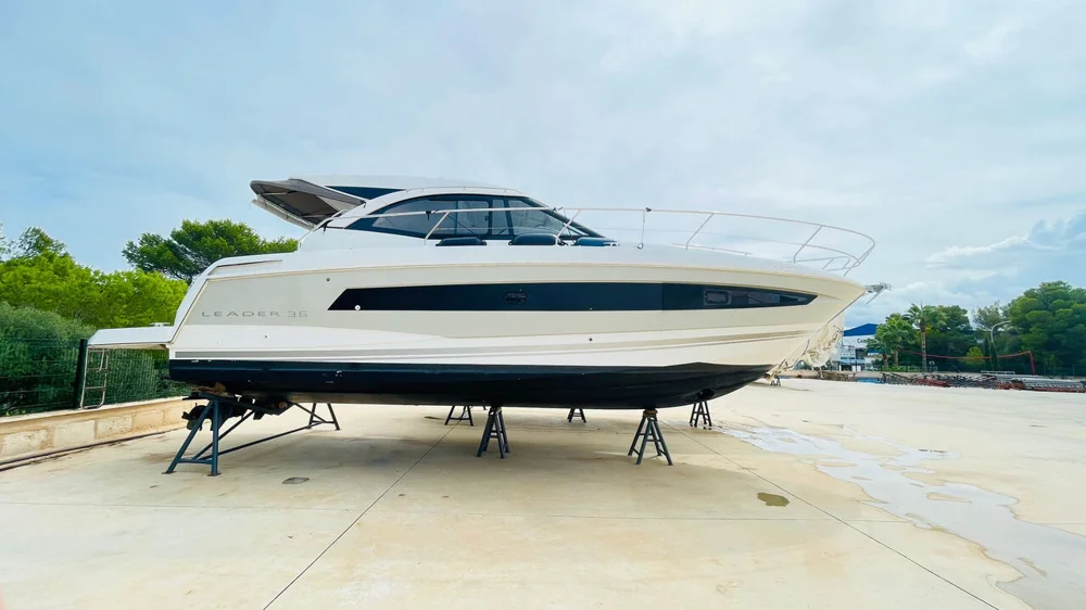 BoatPhoto.coverAlt