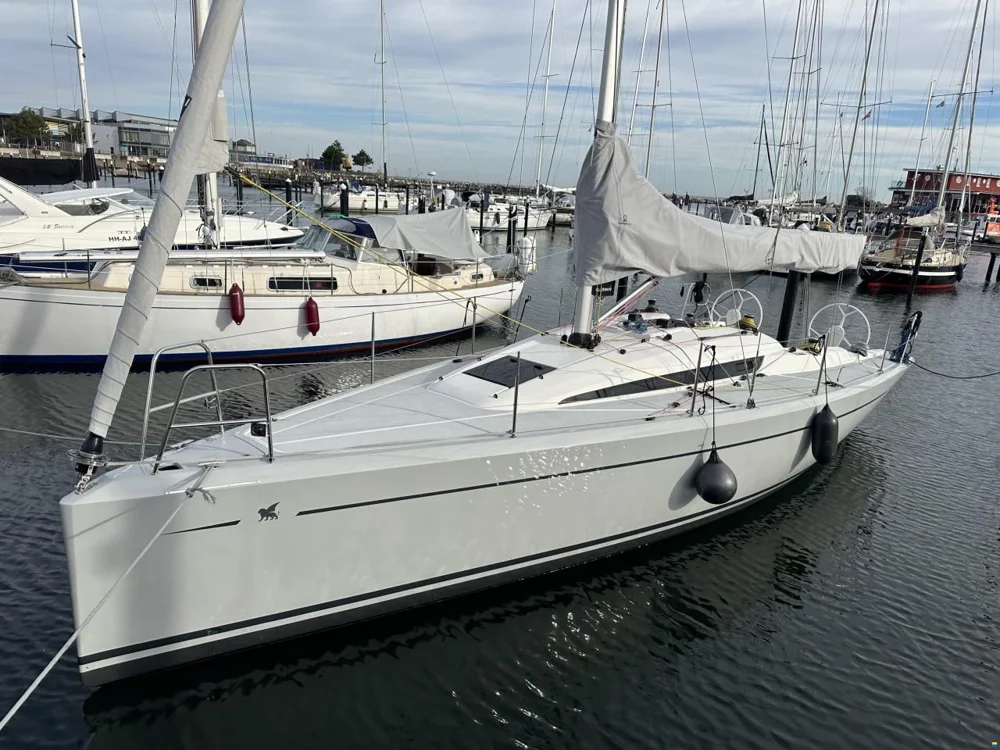 BoatPhoto.coverAlt