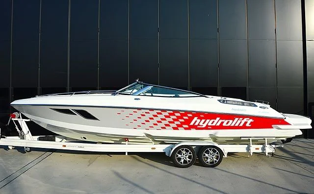 BoatPhoto.coverAlt