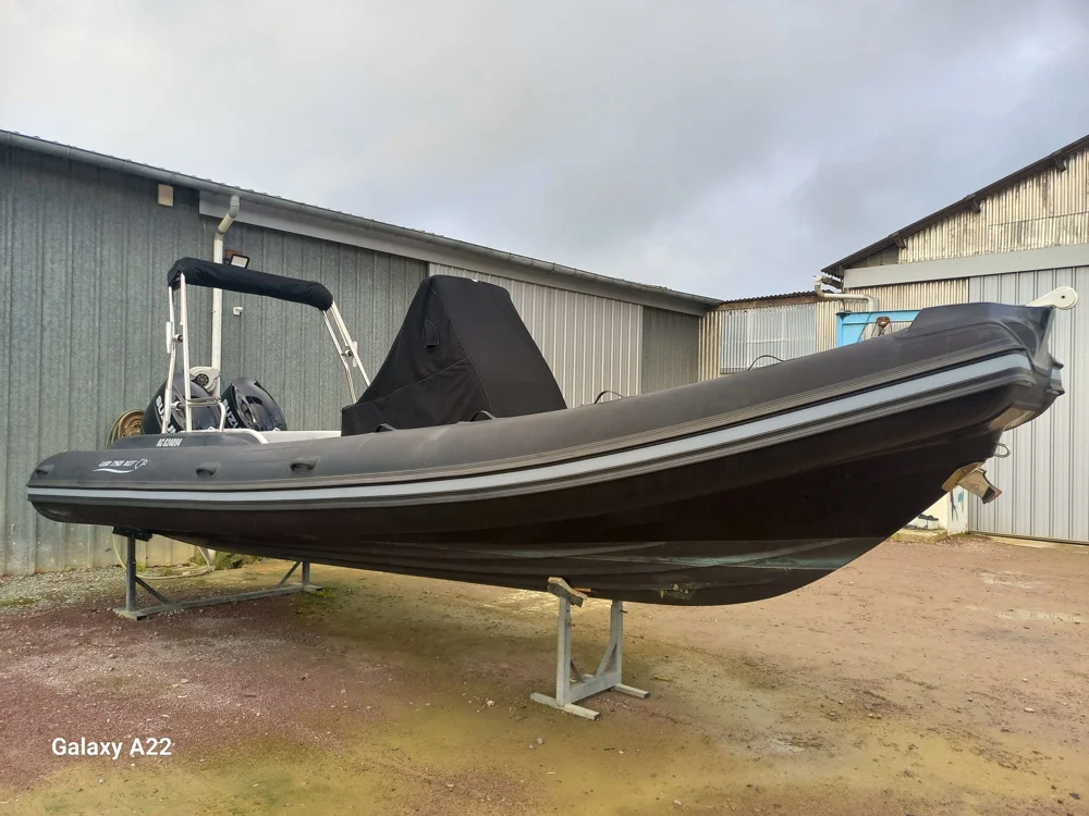 BoatPhoto.coverAlt