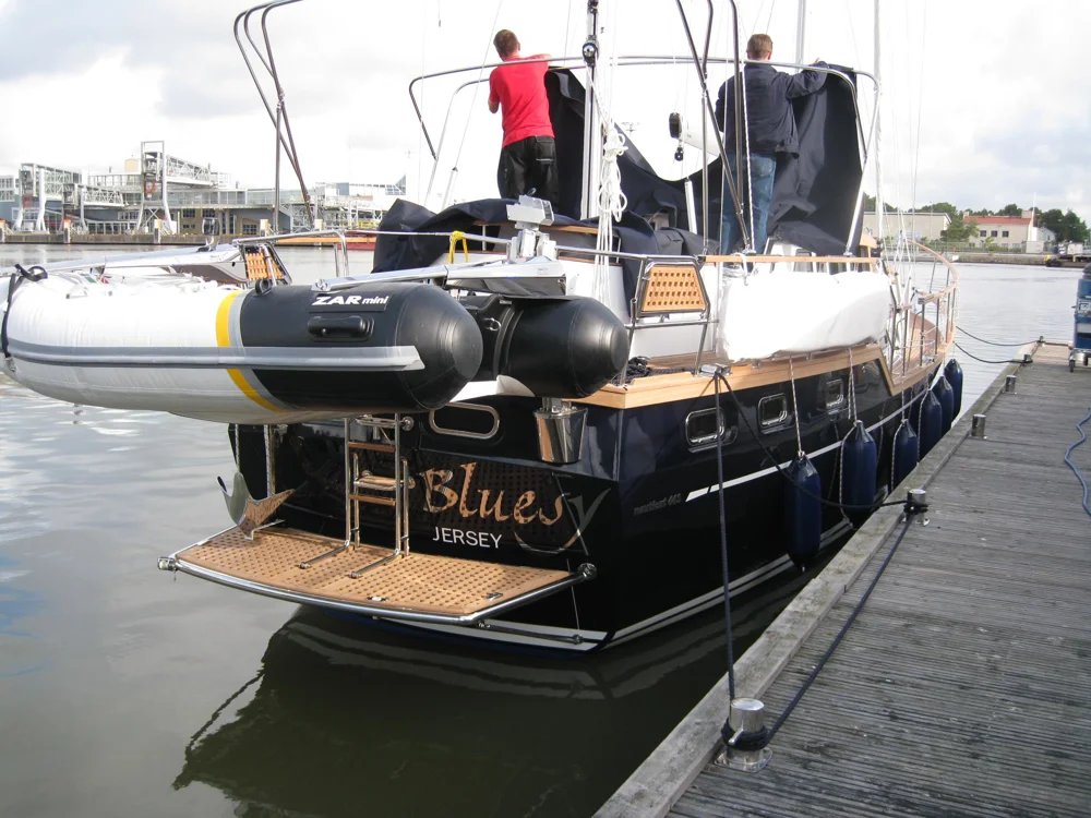 BoatPhoto.alt