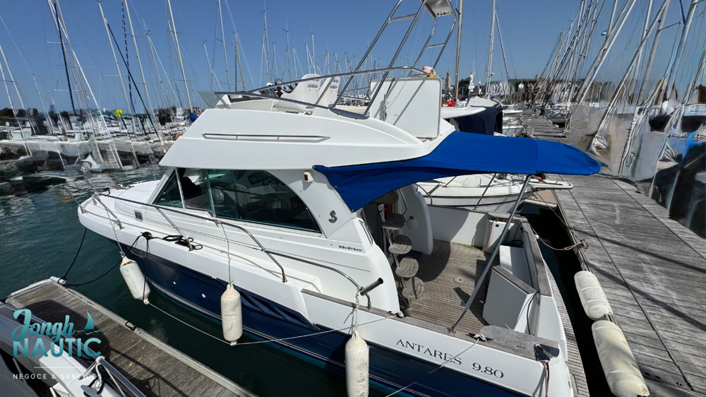BoatPhoto.coverAlt