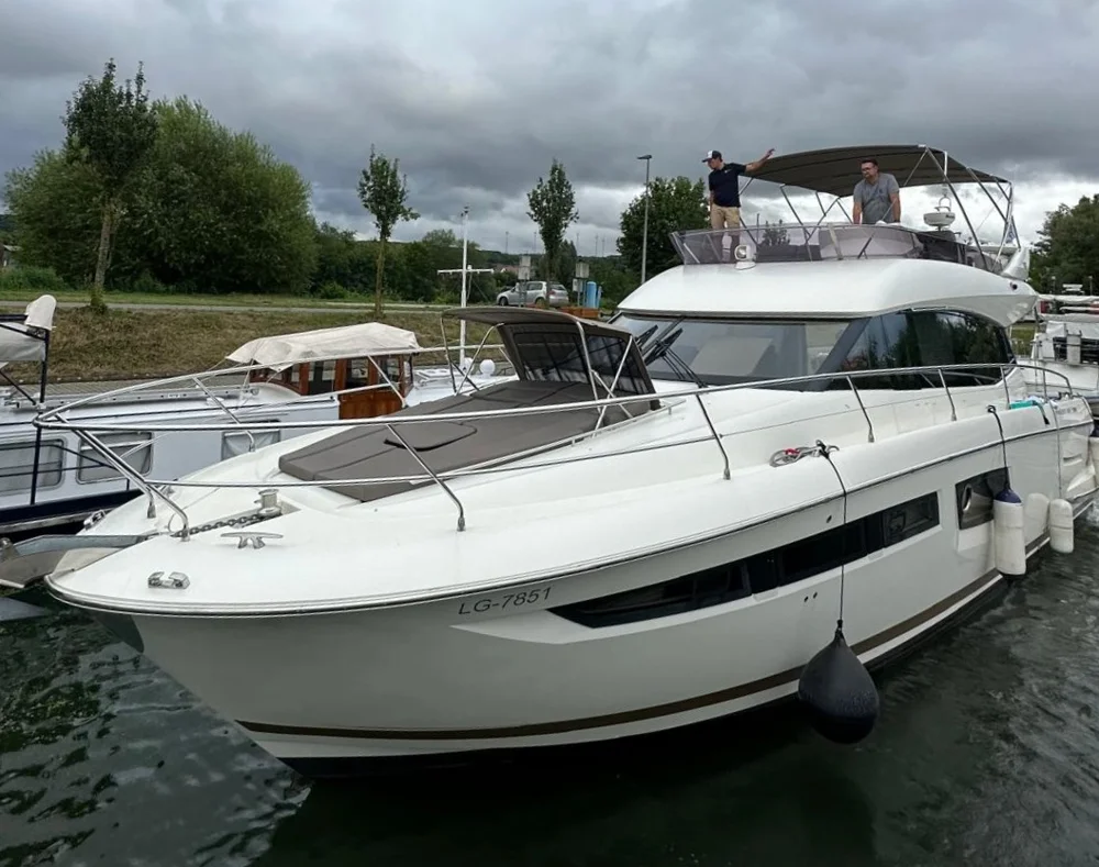 BoatPhoto.alt