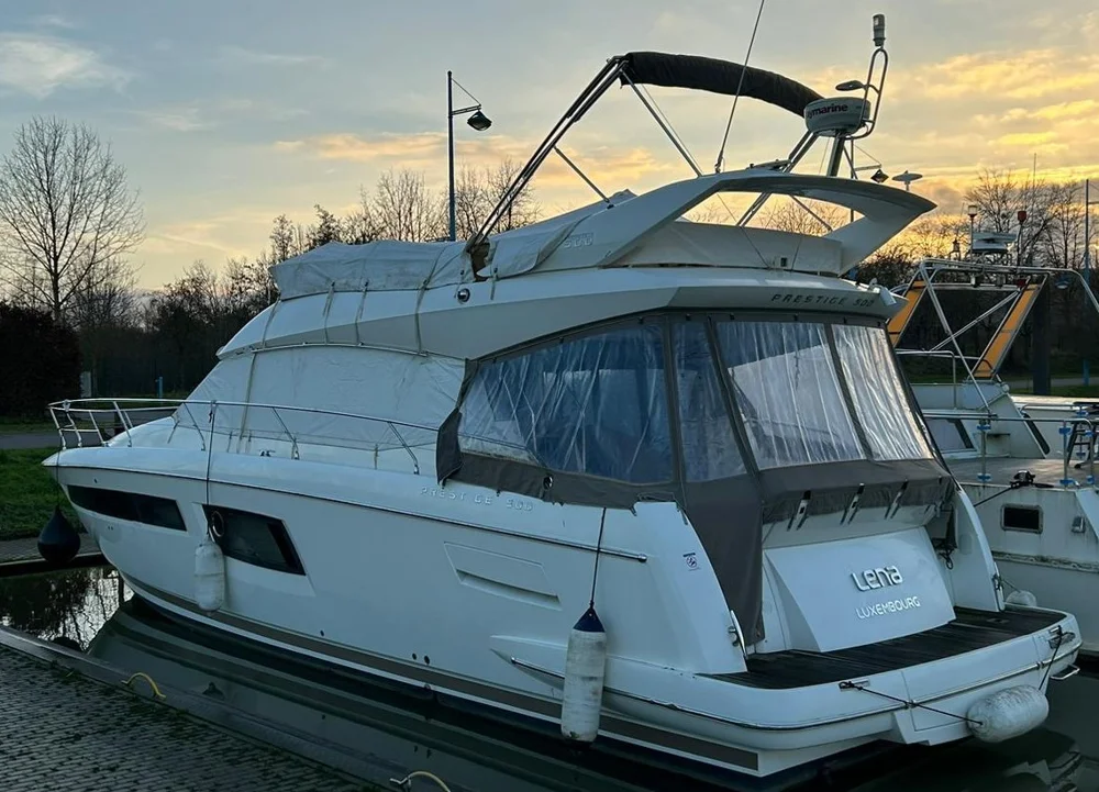 BoatPhoto.alt