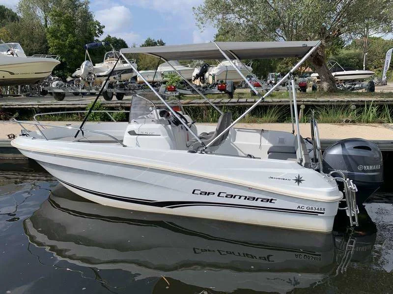 BoatPhoto.coverAlt