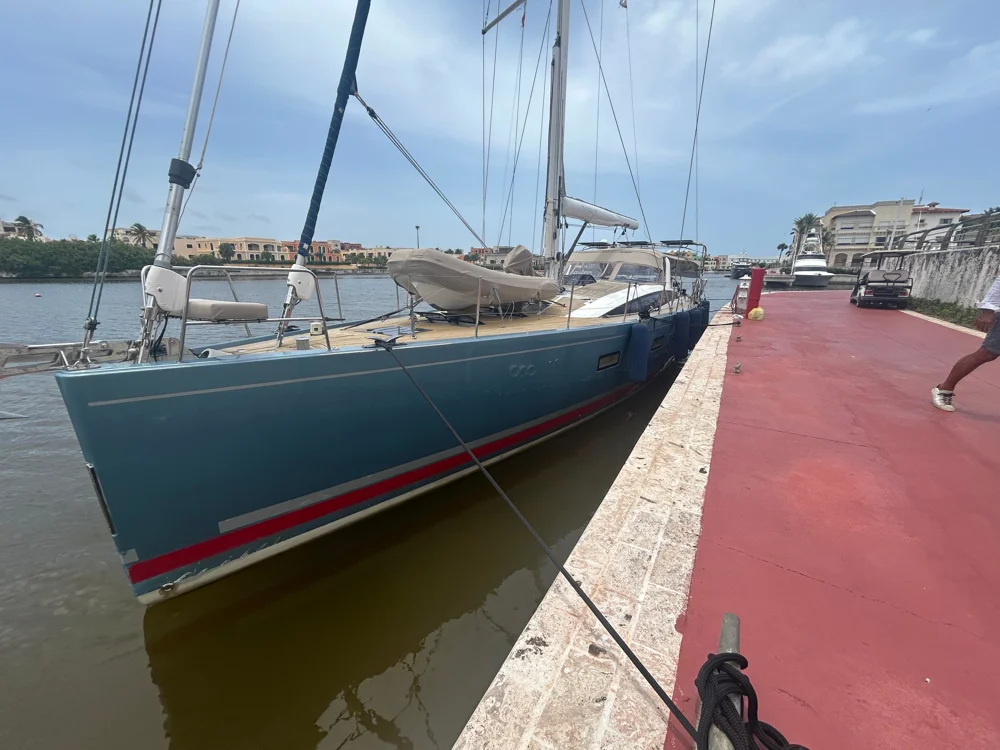 BoatPhoto.coverAlt