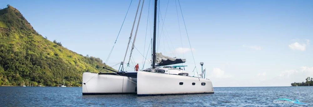 BoatPhoto.coverAlt