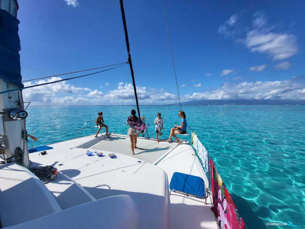 2006 Leopard Catamarans 40 for sale, photo 3 of 5