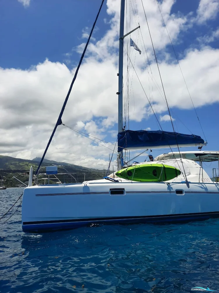2006 Leopard Catamarans 40 for sale, photo 4 of 5