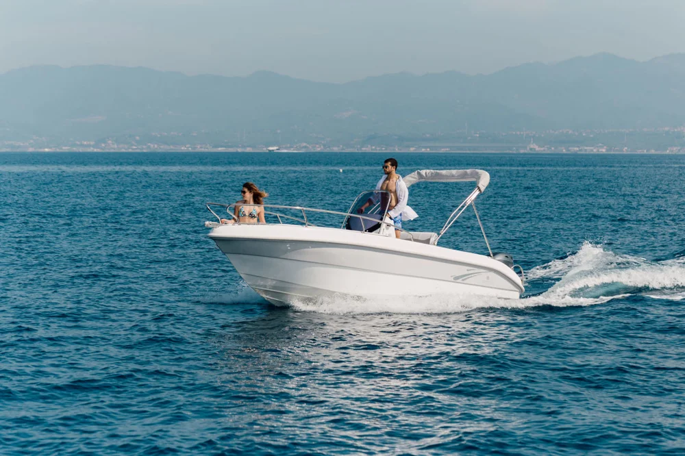 BoatPhoto.coverAlt