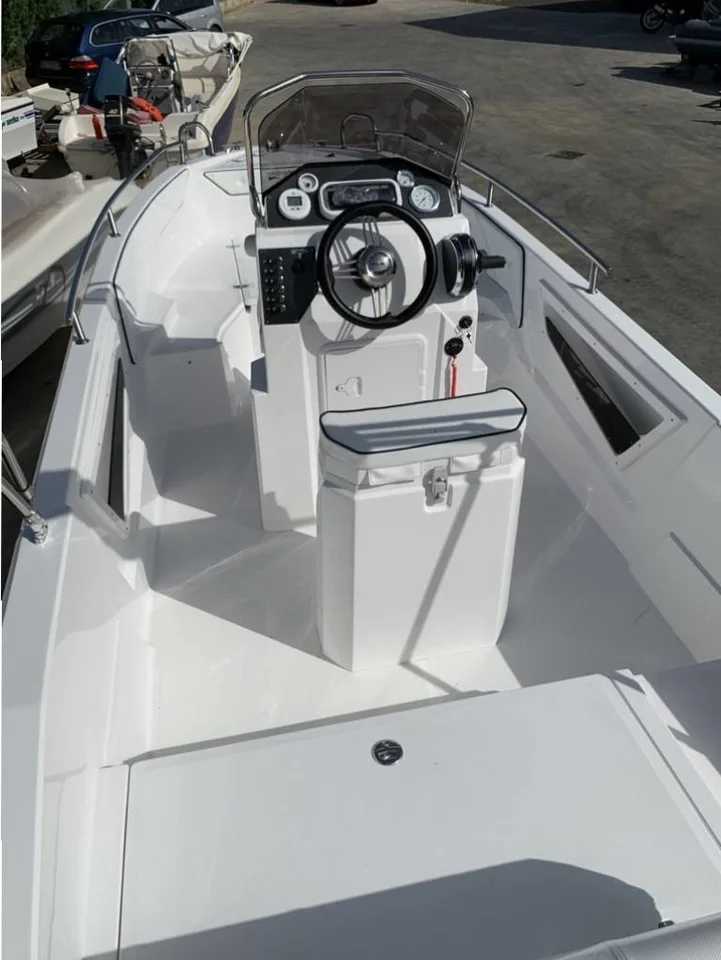 BoatPhoto.coverAlt