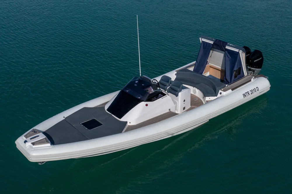 BoatPhoto.coverAlt